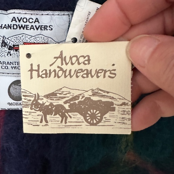 VTG but NEVER USED w TAGS AVOCA Ireland Mohair Plaid Blanket approx 54x40 Throw - Picture 4 of 7